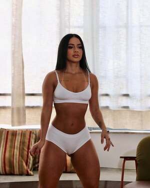 Manu Amaral nude 10
