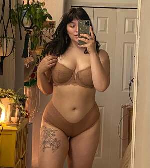 Maple Divine nude 10