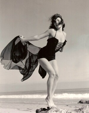 Mara Corday nude 9