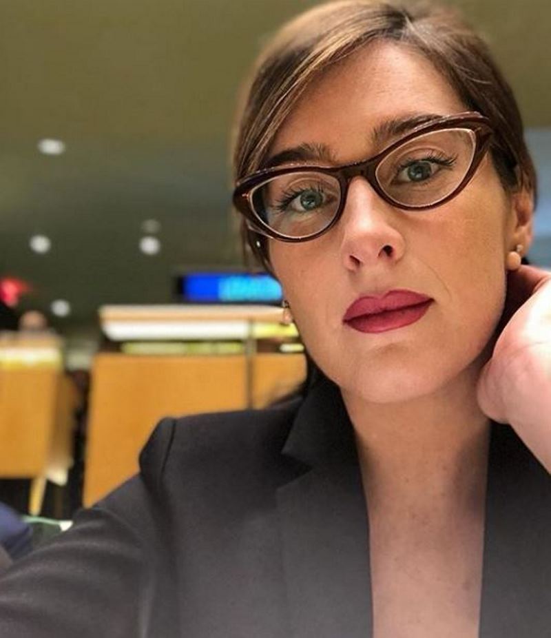 Maria Elena Boschi nude 4