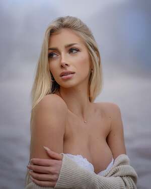 Maria Willhauk nude 5