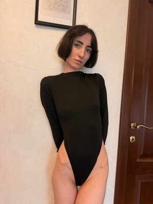 Mariana Zamfir nude 1