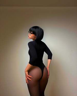 Marie Joan nude 4