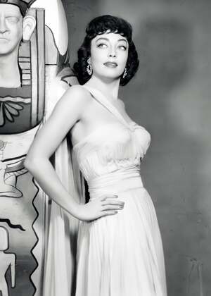 Marie Windsor nude 4