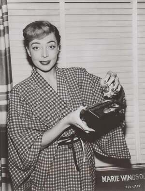 Marie Windsor nude 6