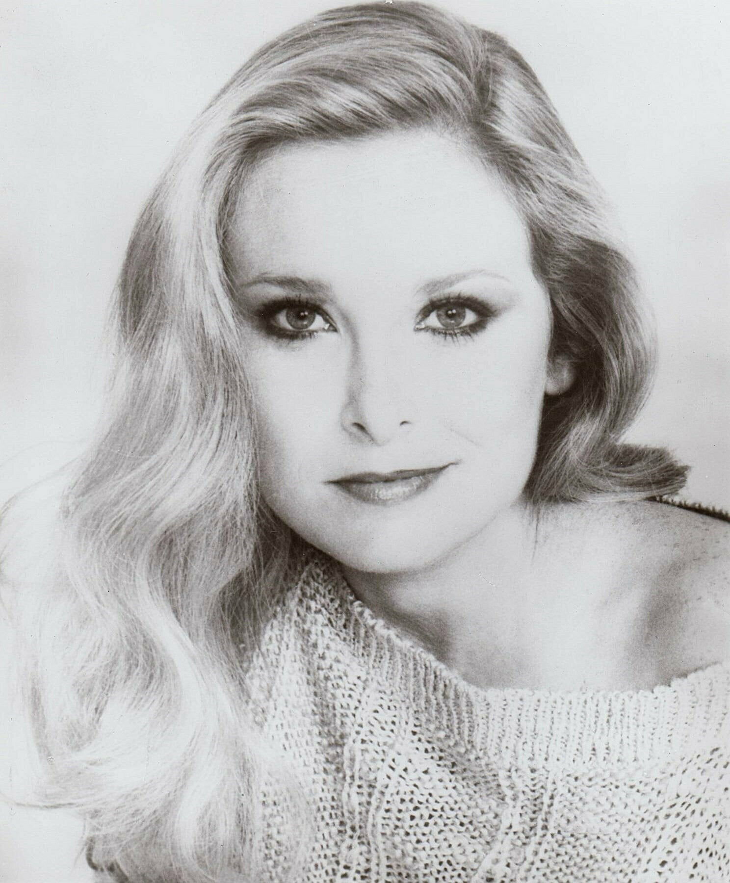 Marilyn Burns nude 6