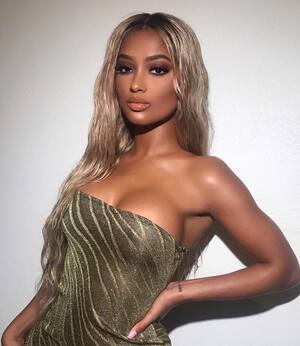 Marilyn Melo nude 10