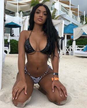 Marilyn Melo nude 5