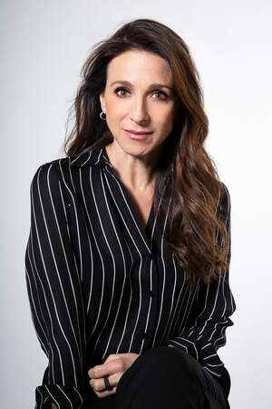Marin Hinkle nude 6
