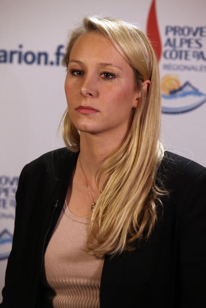 Marion Le Pen nude 8