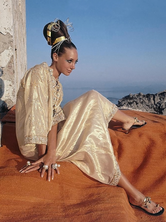 Marisa Berenson nude 5