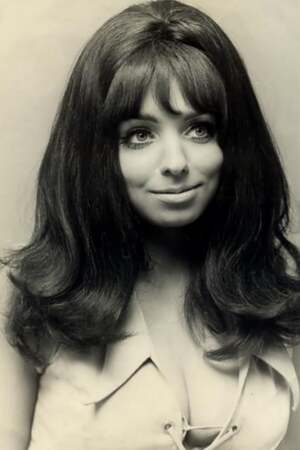 Mariska Veres nude 3