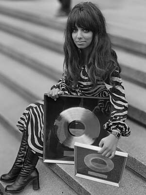 Mariska Veres nude 5