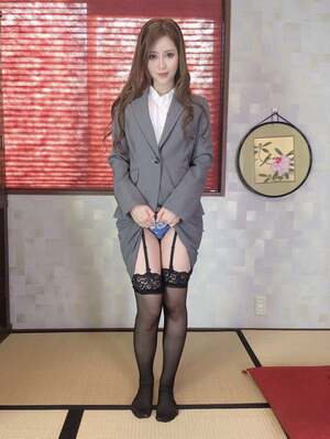 Maron Natsuki nude 10