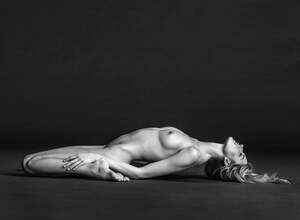 Martha Hunt nude 11