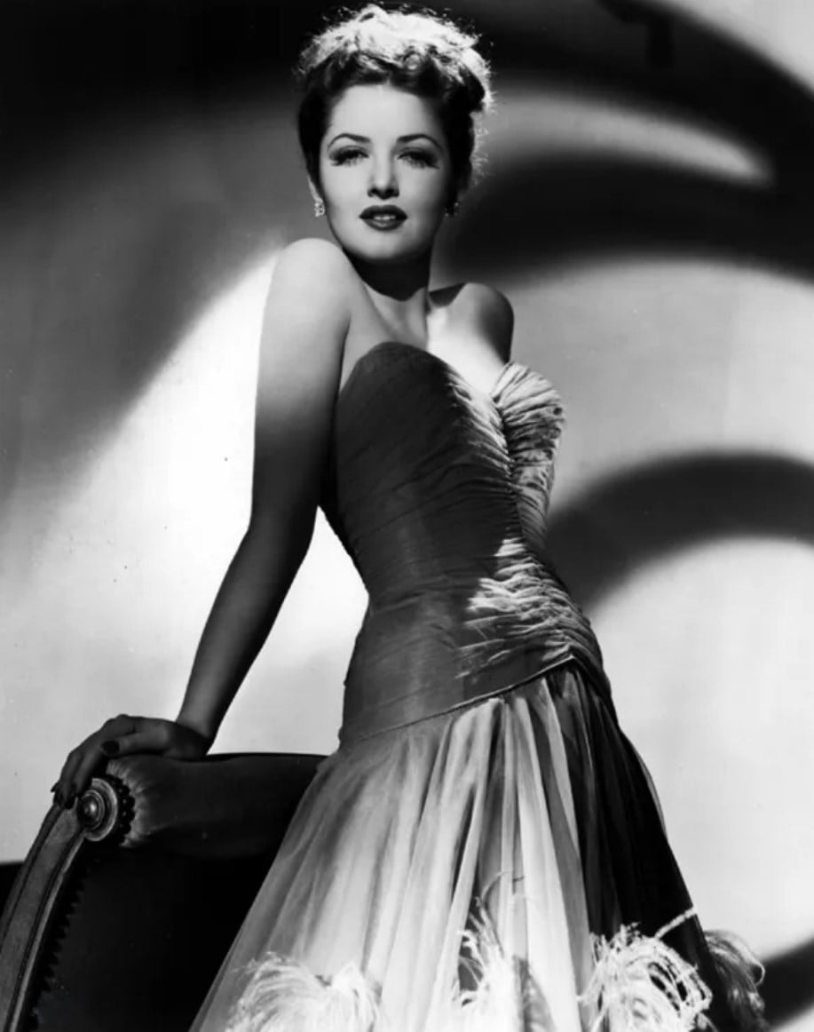 Martha Vickers nude 2
