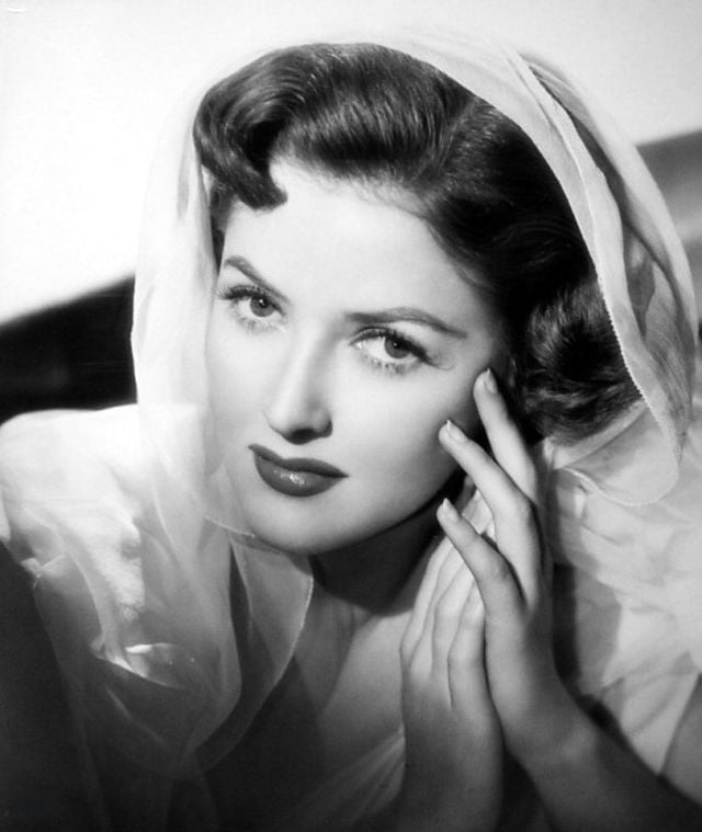 Martha Vickers nude 5