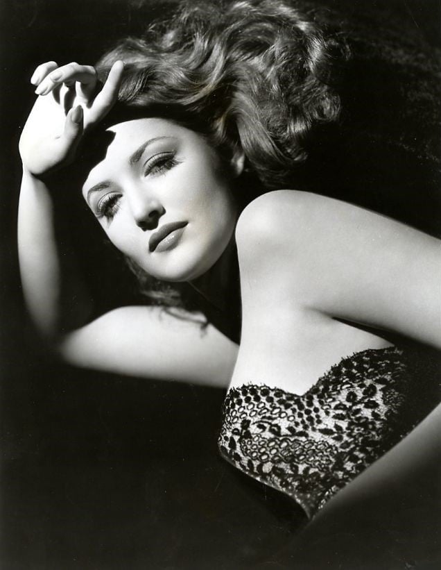 Martha Vickers nude 6