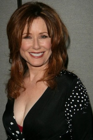 Mary McDonnell nude 5