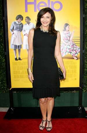 Mary Steenburgen nude 7