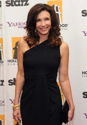 Mary Steenburgen nude 8