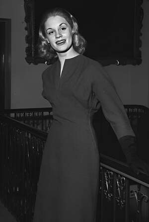 Mary Ure nude 1