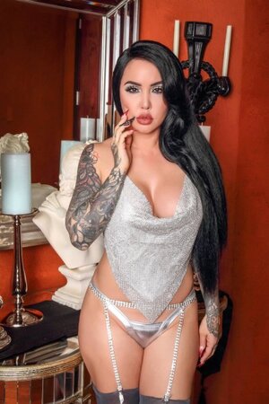 Masuimi Max nude 2