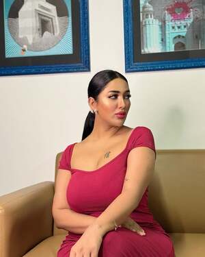 Mathira Khan nude 4