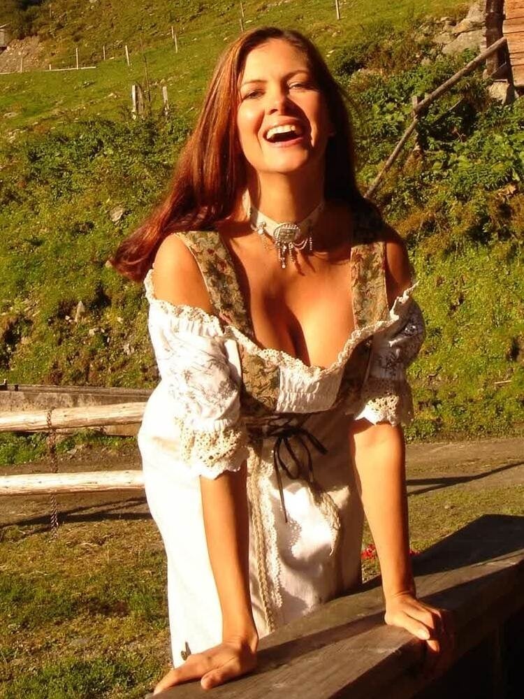 Maxi Biewer nude 6