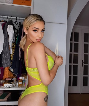 Maya Berovic nude 5