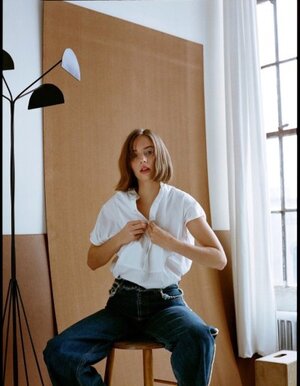 Maya Hawke nude 8