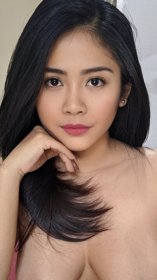 Maya Mustika nude 9