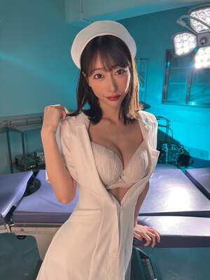 Mayu Shino nude 10