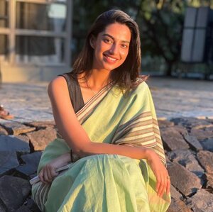 Meenakshi Chaudhary nude 9