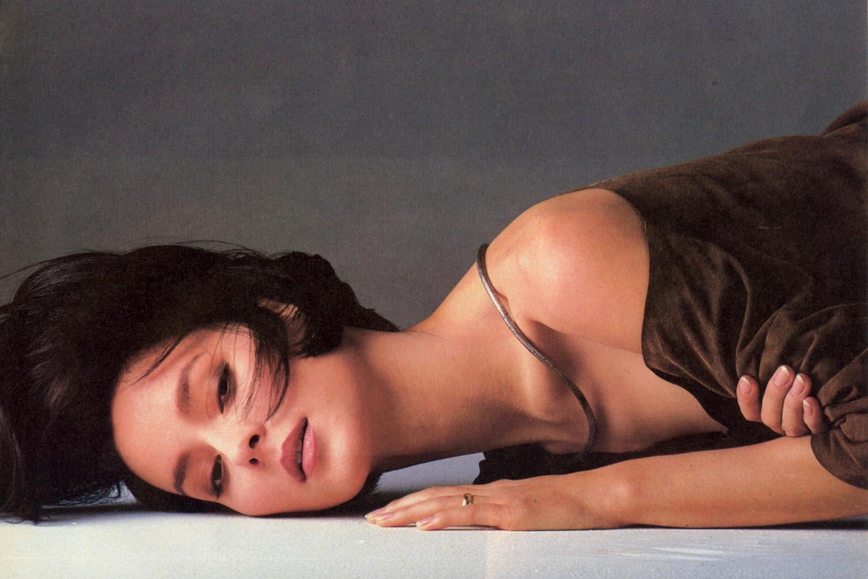 Meg Tilly nude 6