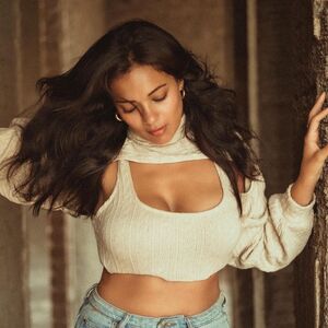 Megha Gupta nude 7