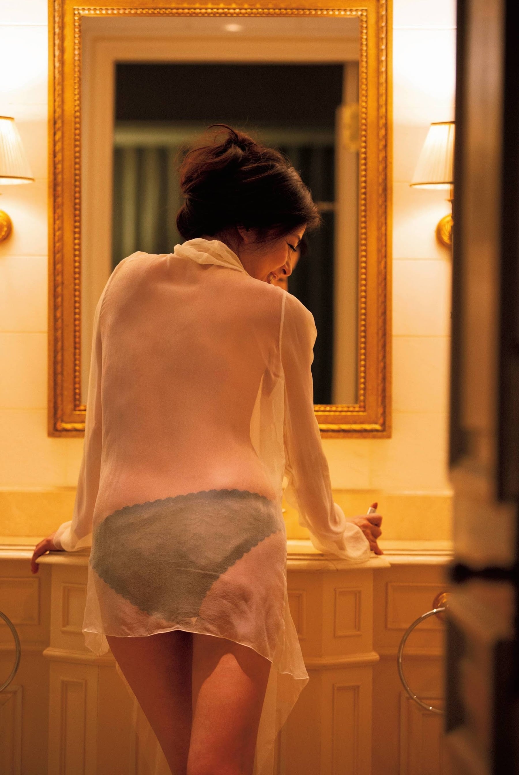 Megumi Yokoyama nude 5