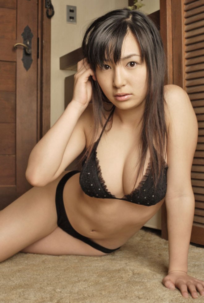 Meguru Ishii nude 10