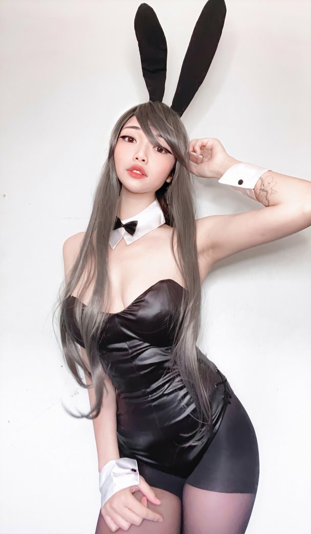 Mei Kou nude 1
