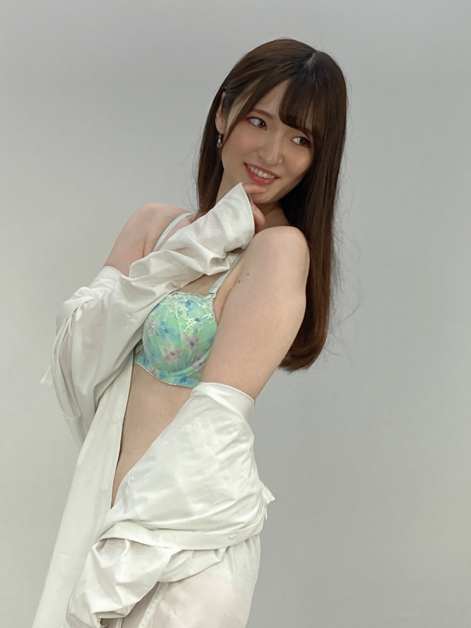 Mei Uesaka nude 5