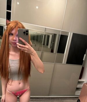 Mel Whitte nude 12