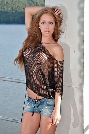 Melanie Gold