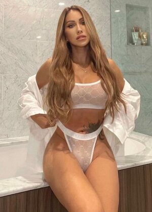 Melanie Ortz nude 3