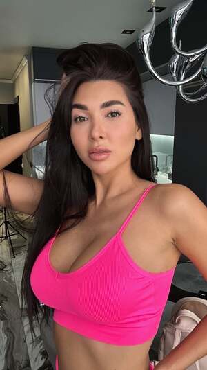 Melanie Queen nude 9