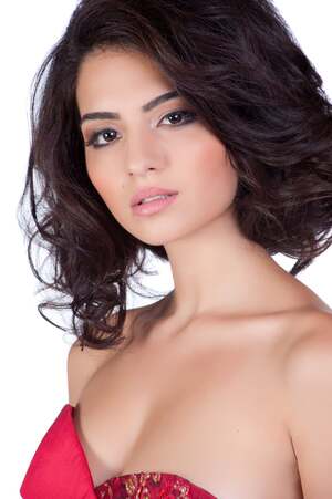 Melisa Asli Pamuk nude 7