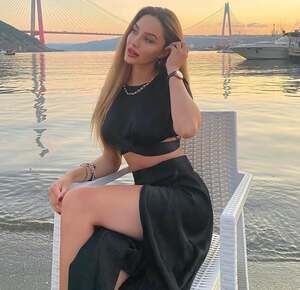 Melisa Disisaglam nude 6