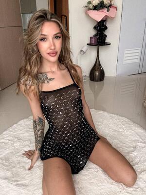 Melissa Miro nude 2