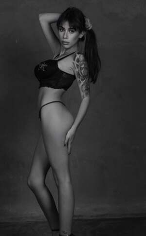 Melissa Saladino nude 7