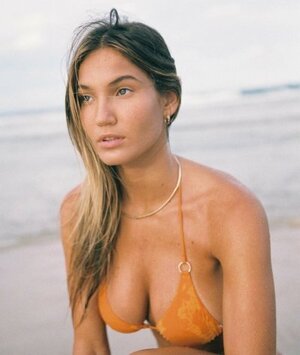 Melita Suica nude 12