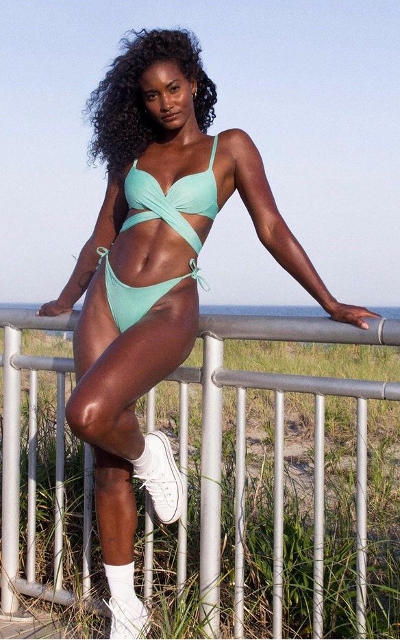 Melodie Monrose nude 6